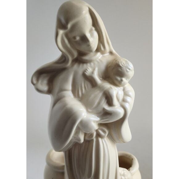 MADONNA/VIRGIN MARY AND JESUS-HULL POTTERY-Cream Color-Planter-Shelf Decor - Picture 9 of 16